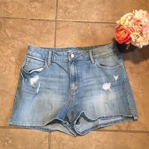 Old Navy Distressed Shorts Size 6